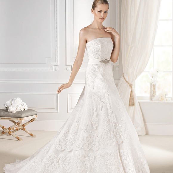 La Sposa | Dresses | La Sposa By Pronovias Wedding Dress Maxim | Poshmark